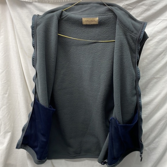 Southern point co Camden vest field series men sz L - Picture 6 of 6